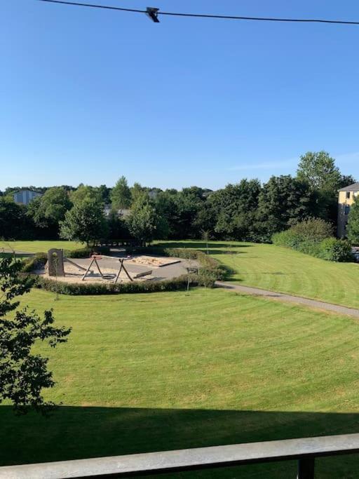 Stor Og Lys Lejlighed I Hjertet Af Holstebro Exterior photo