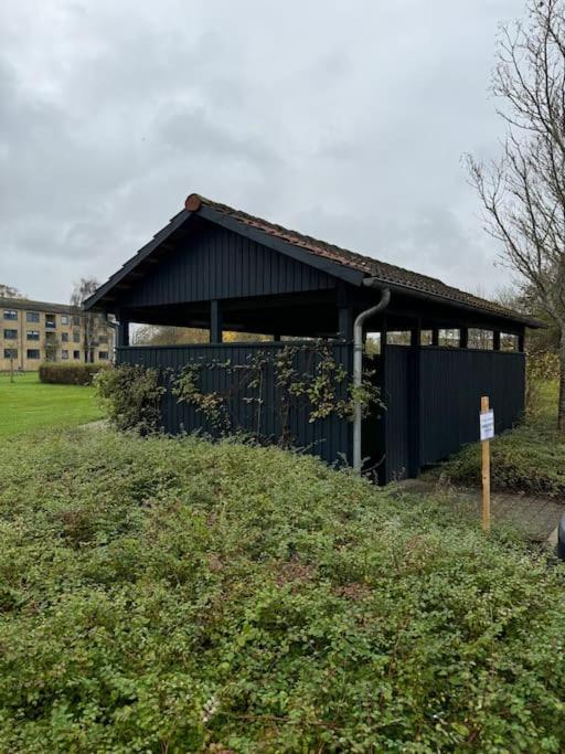 Stor Og Lys Lejlighed I Hjertet Af Holstebro Exterior photo